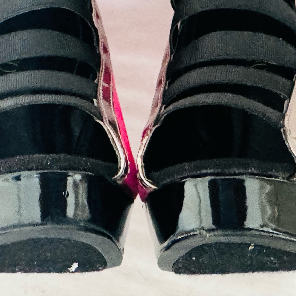 Stylish Black and Pink Women's Shoes